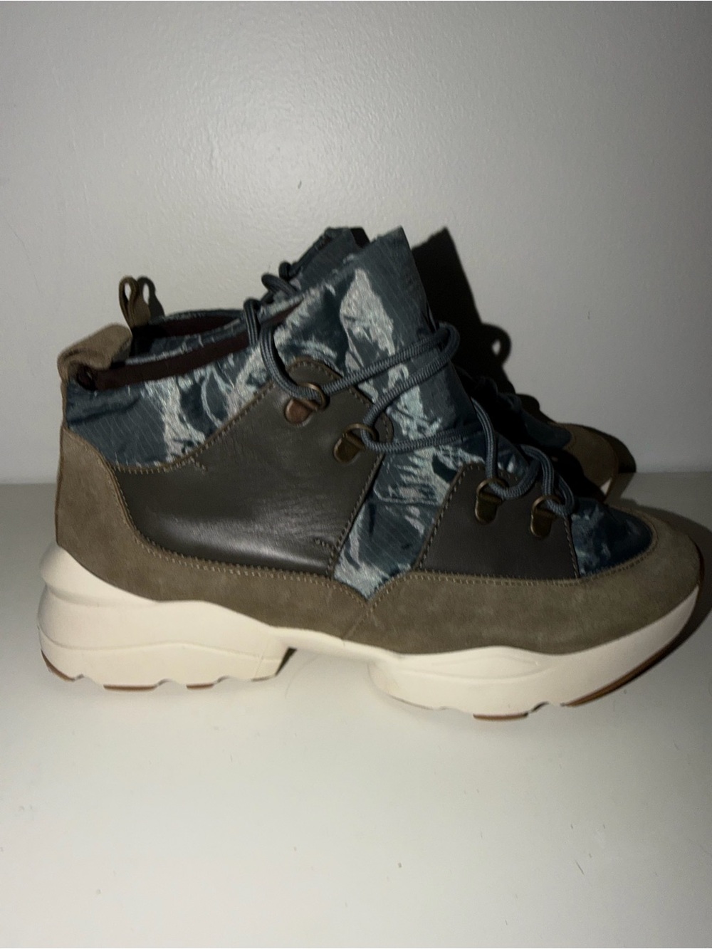 Naguisa ERSA Taupe Blue Suede Leather Hiking Sneakers Women EU Size 39